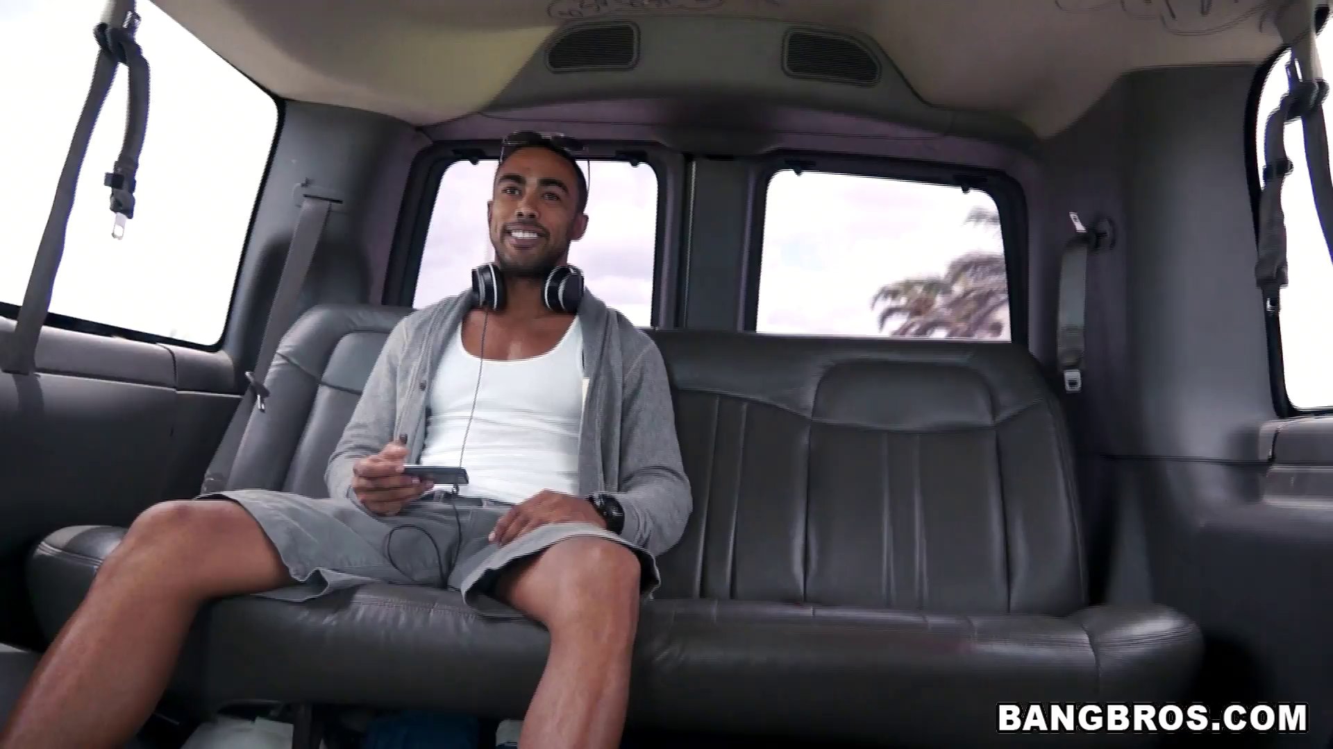 Chanel Monroe gets fucked by a handsome black guy in a car | Any Porn