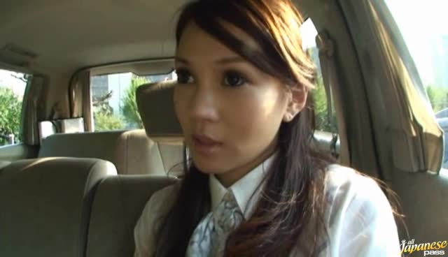 Pretty Asian girl Ameri Ichinose gives a stunning blowjob... | Any Porn