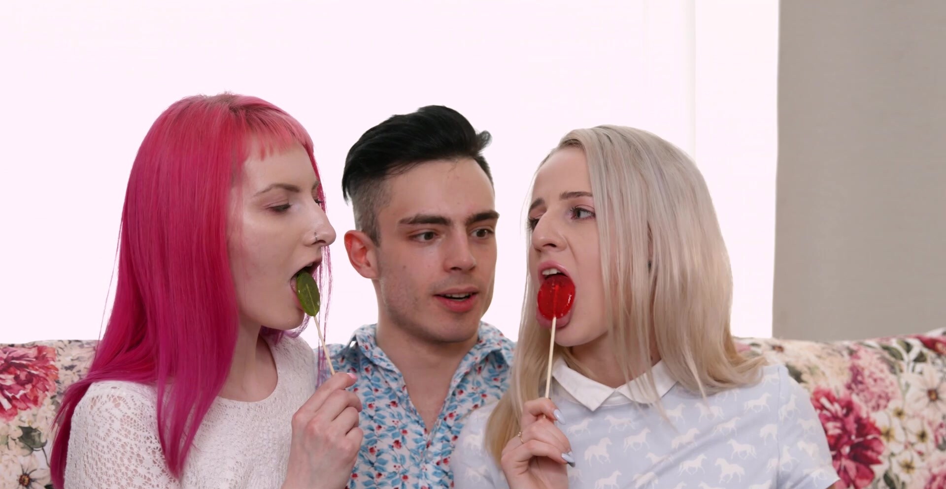 Russian chicks having a FFM threesome - Alien Fox and Han... | Any Porn