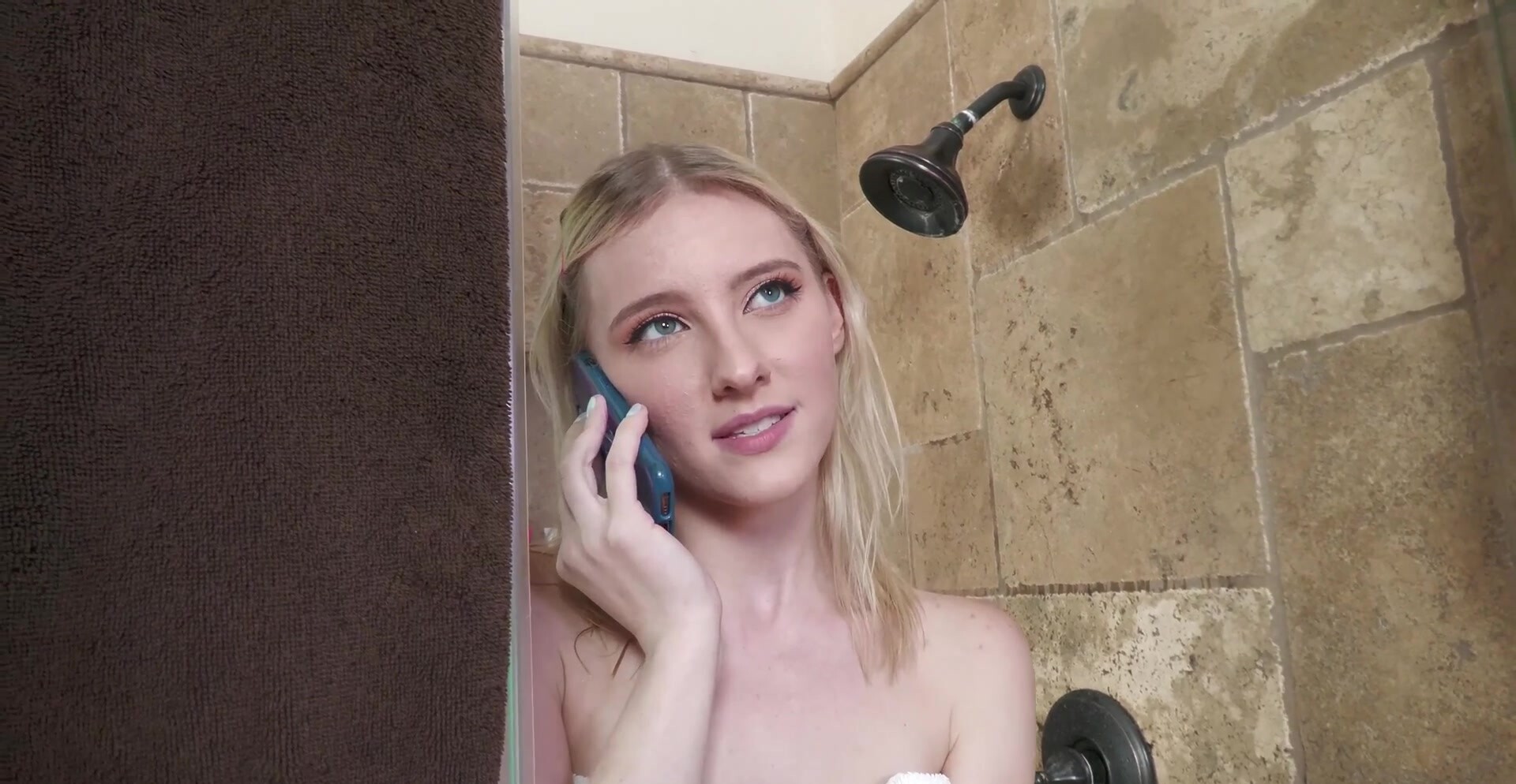 Rough fucking in the shower with blonde Melody Marks and her BF