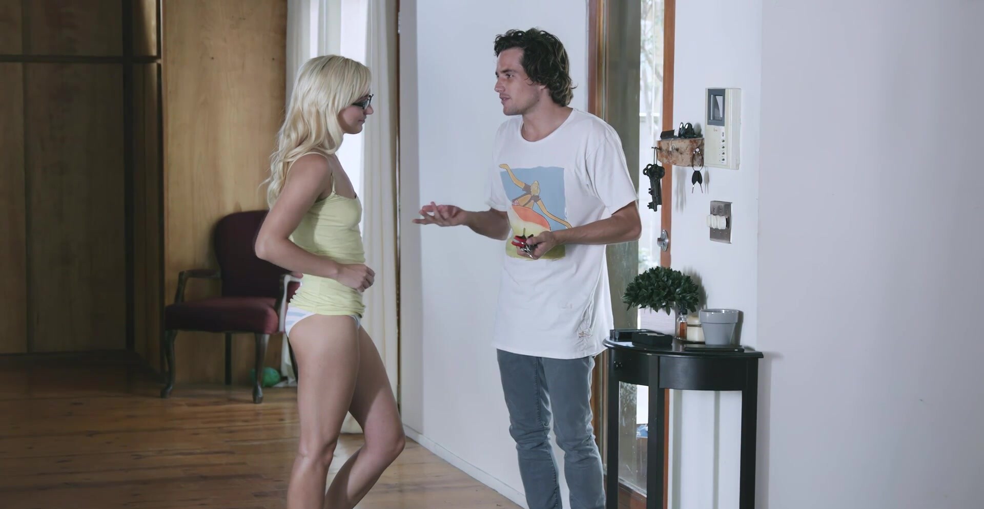 Blonde Eliza Jane moans while her cunt is being nicely li... | Any Porn